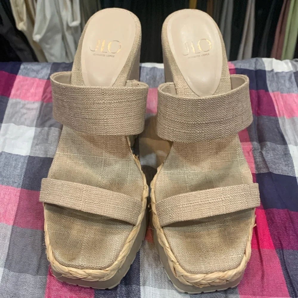 JLo wedges